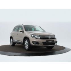 Volkswagen Tiguan 1.4 Tsi 160pk DSG Sport&Style | Panoramada