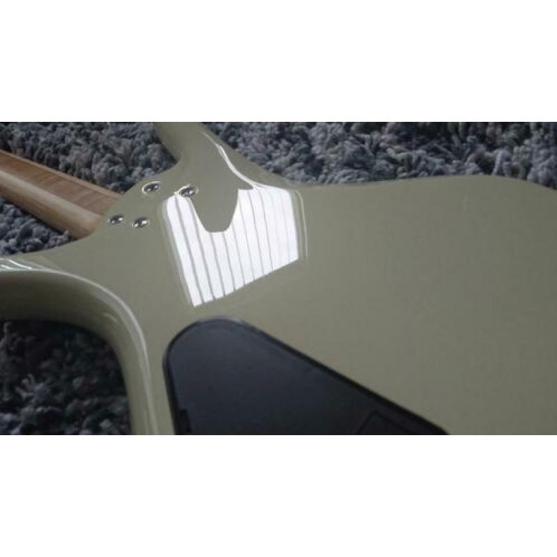 Warwick corvette 5 RB