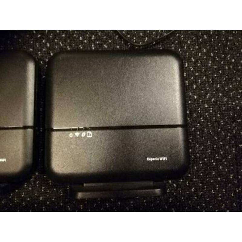 4x kpn experia wifi versterkers met internet kabels