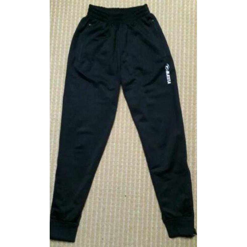 Masita trainingsbroek maat 140