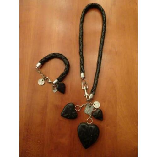 MUCHO GUSTO leren ketting met bij passende armband