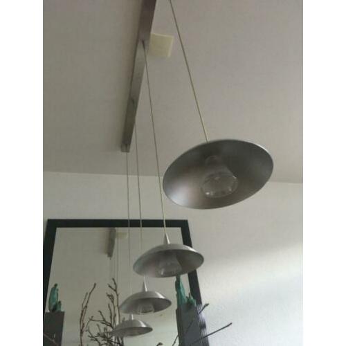 hanglamp eettafel 4 stuks op een rij alluminium