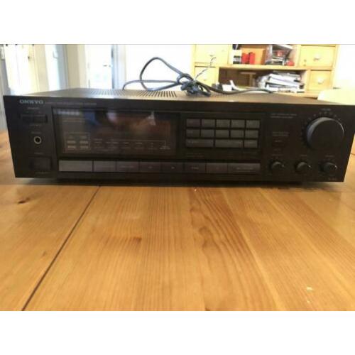Onkyo TX-810 Quartz Tuner Versterker