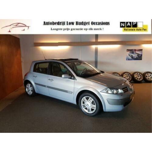 Renault Mégane 2.0-16V Privilège Luxe Apk Nieuw,Cruise,Clima