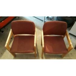 2 stoelen