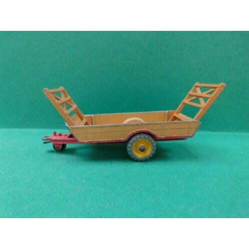 Dinky Toys halesowen farm trailer / beige rekken