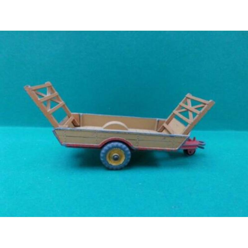 Dinky Toys halesowen farm trailer / beige rekken