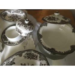 Engels Wedgwood servies