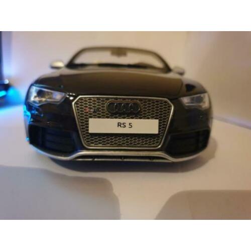 Audi RS5 Cabrio zwart 1/18 GT-Spirit