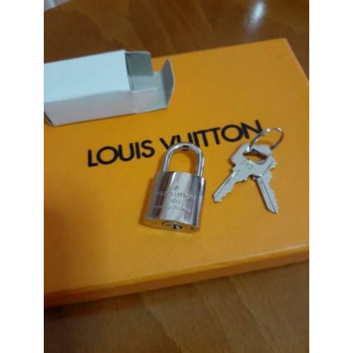Nieuw te koop louis vuitton slot+sleutel