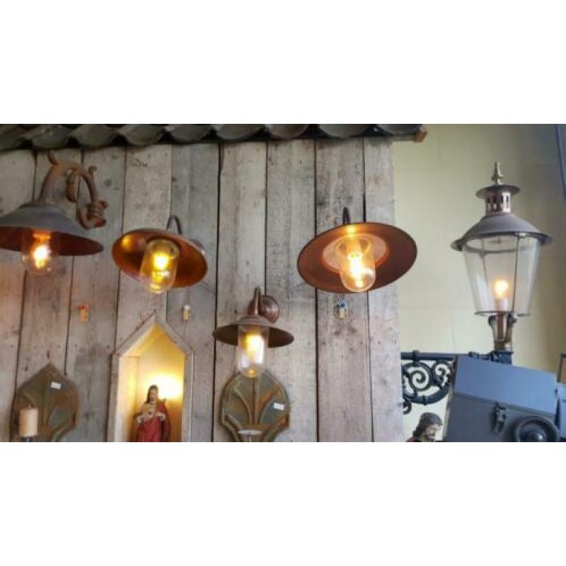 Diverse klassieke binnen en buitenverlichting