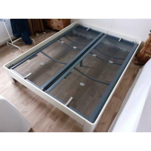 Tweepersoons Auping 160x210 ledikant verstelbare spiralen