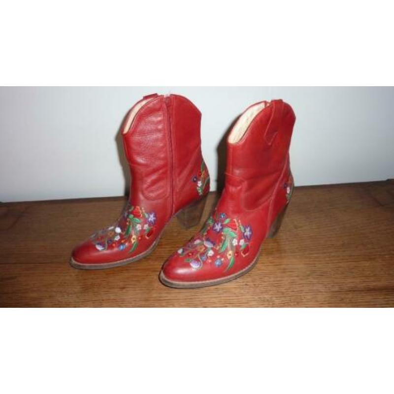 half hoge laarsjes, rood, leer, stoer, laars