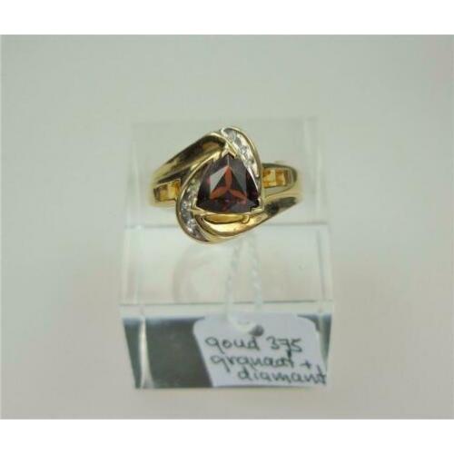 Ring goud granaat & diamanten / Z6255