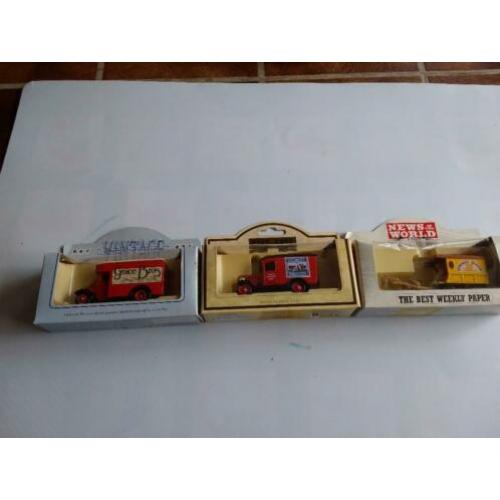 3verschillende auto in doosjes