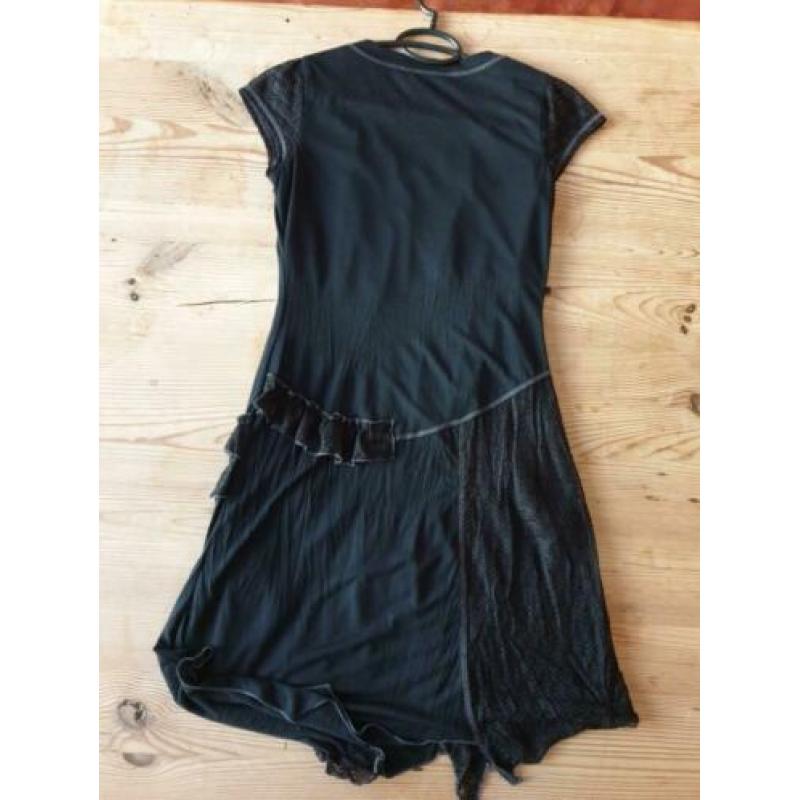 Jurk zwart met details. Maat S/M