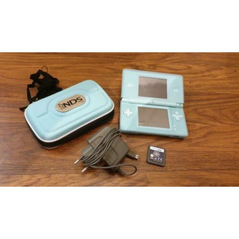 Nintendo DS lite (blauw of zwart)incl hoes, 1 spel, €45 ps
