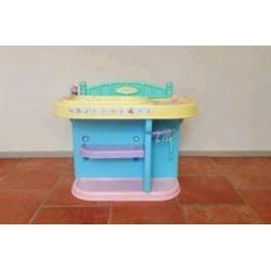 poppen verzorg tafel commode