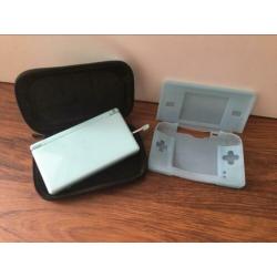 Nintendo DS lite (blauw of zwart)incl hoes, 1 spel, €45 ps