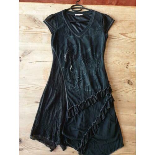 Jurk zwart met details. Maat S/M