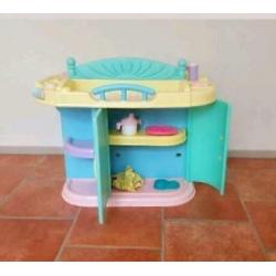 poppen verzorg tafel commode
