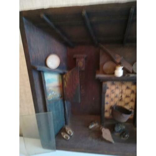 kijkkastje van antieke keukentje