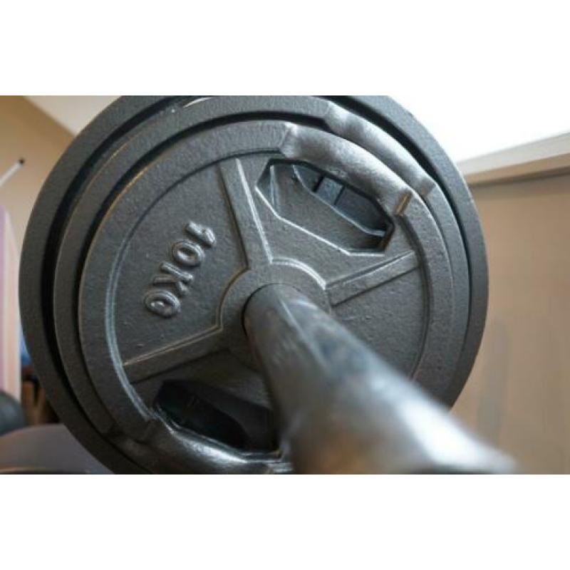 Leuke bankdrukset met 117,5kg halters + 20kg olympische stan