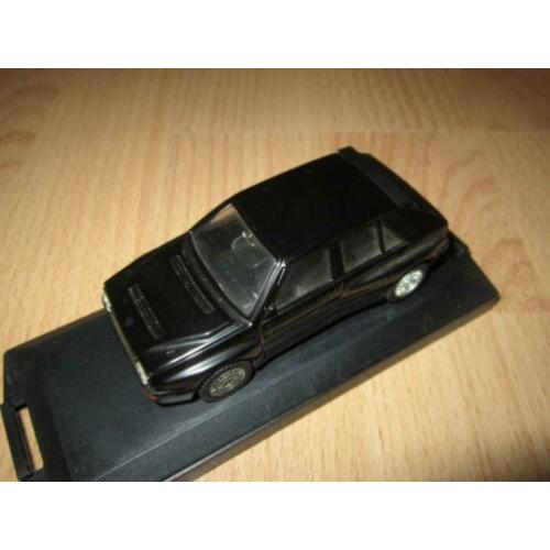 Lancia Delta HF intergrale Vitesse 1:43 2 stuks voor 1 prijs