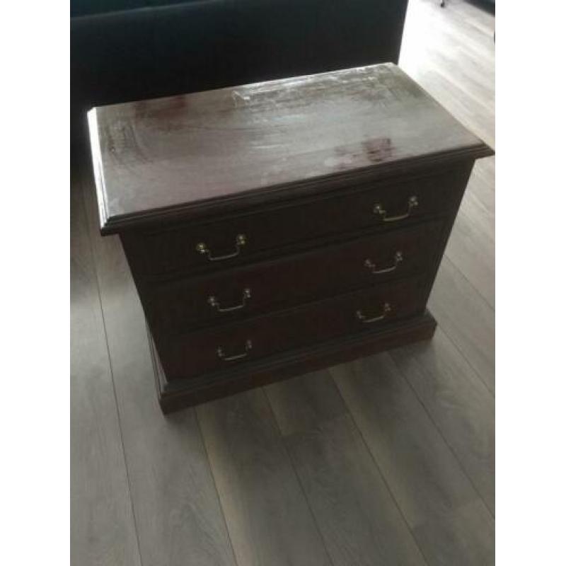 Ladekastje mahonie LxBxH 42,5 cm x 78 cm x 65 cm