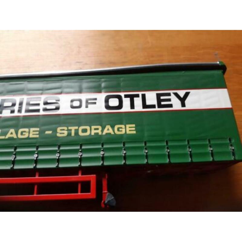 Corgi Volvo FH Globetrotter Jefferies of Otley
