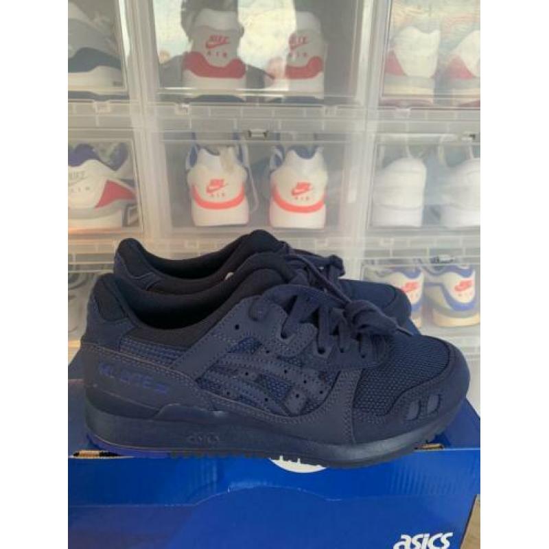 Asics gel lyte iii maat 39.5
