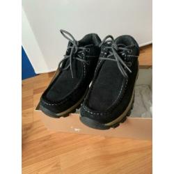Zwarte stevige wandelschoenen Damage mt 35