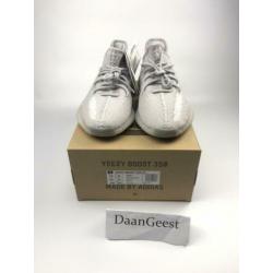 Yeezy boost 350 v2 tail light us10,5/eu44 2/3