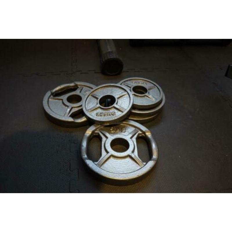 Leuke bankdrukset met 117,5kg halters + 20kg olympische stan
