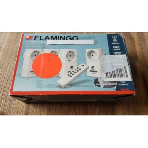 Klik aan klik uit stopcontacten  nieuwstaat met 1 dimmer Com