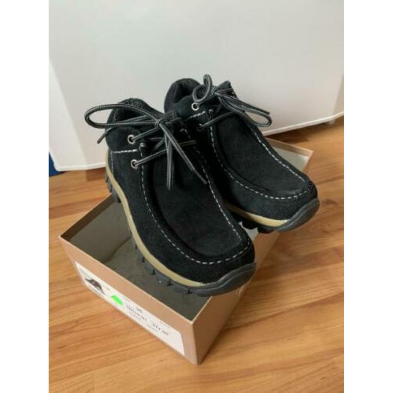 Zwarte stevige wandelschoenen Damage mt 35