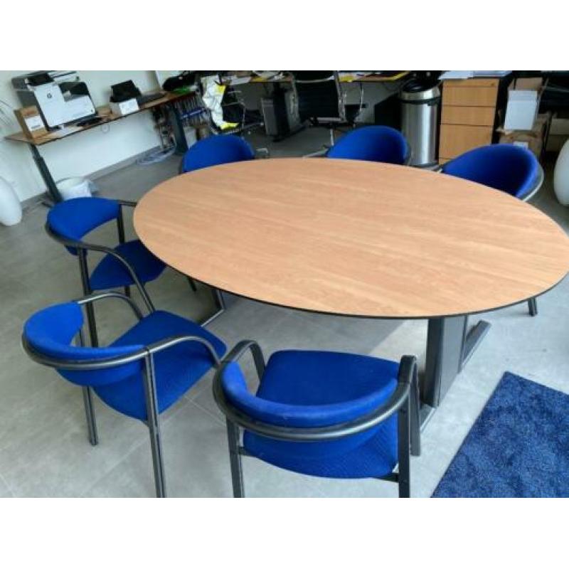 vergadertafel - spreektafel met 8 stoelen