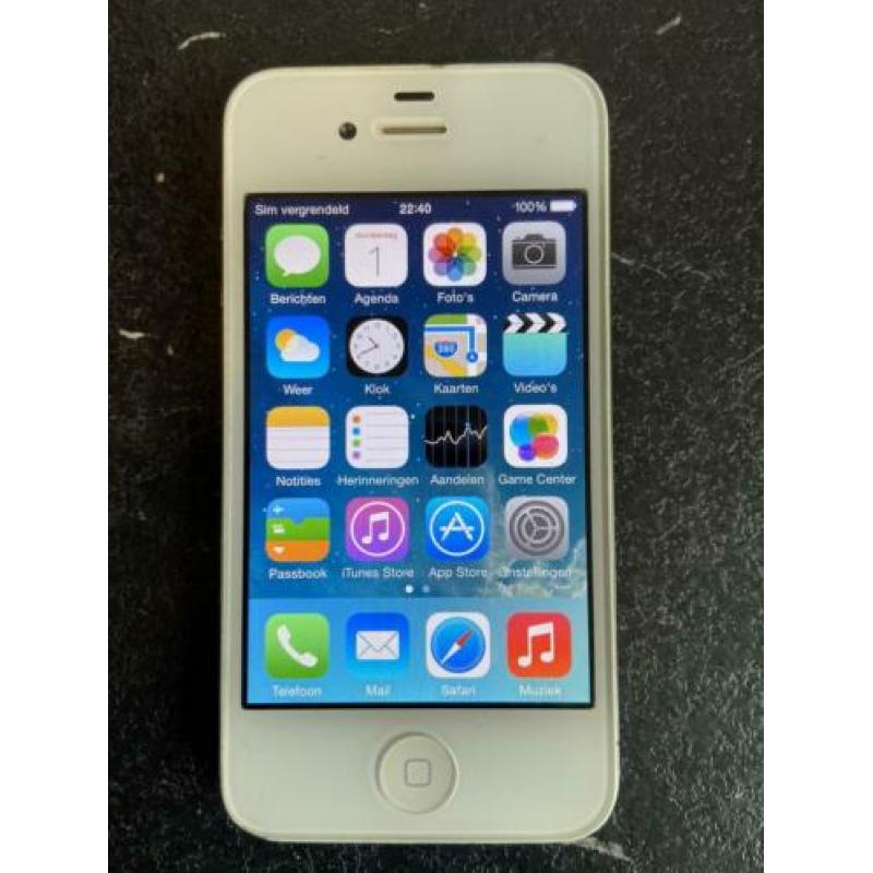 iPhone 4 wit 16GB Homeknop werkt wel maar hard drukken.