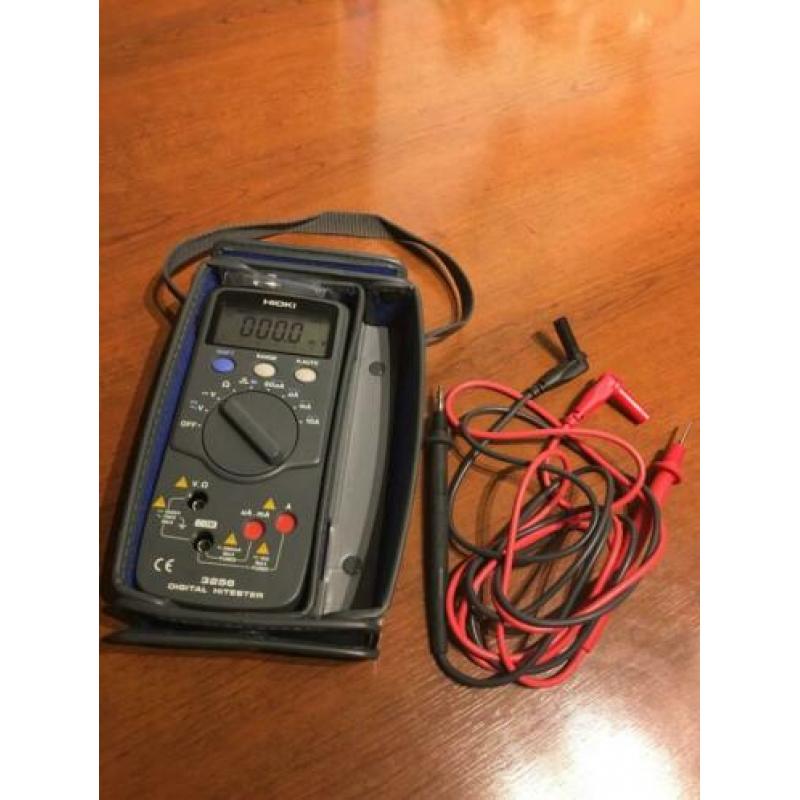 Hioki 3256 universeelmeter met draagtas