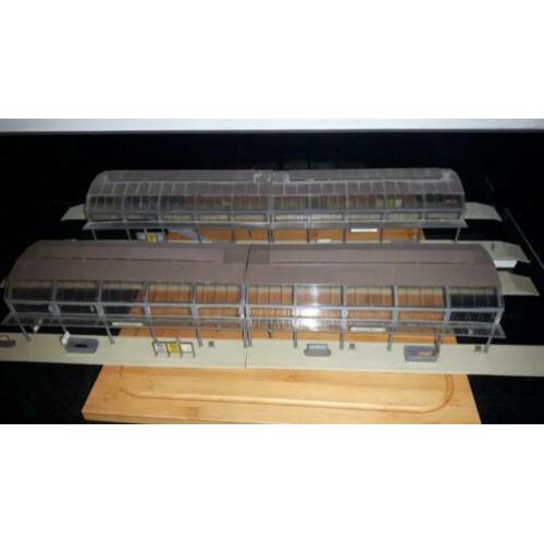 Perrons en perronoverkappingen