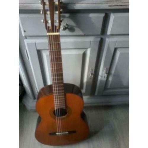 Zgan Yamaha gitaar te koop model: G- 85A in prima staat....b