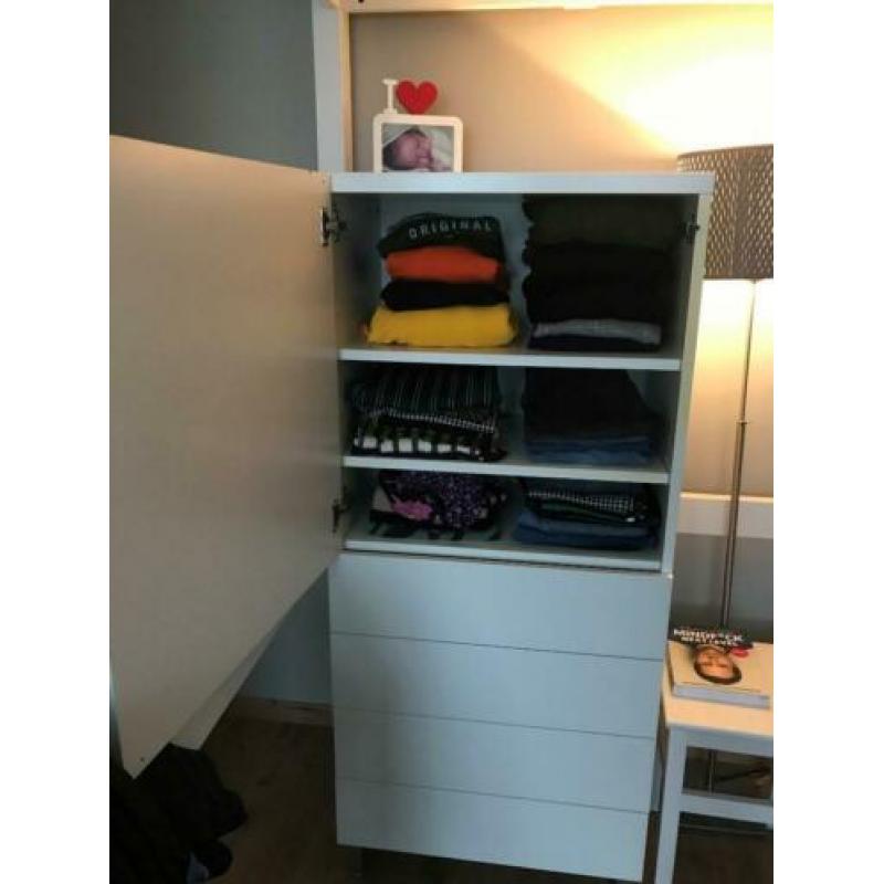Tienerkamer met hoogslaper van 140cm