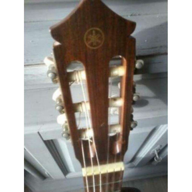 Zgan Yamaha gitaar te koop model: G- 85A in prima staat....b