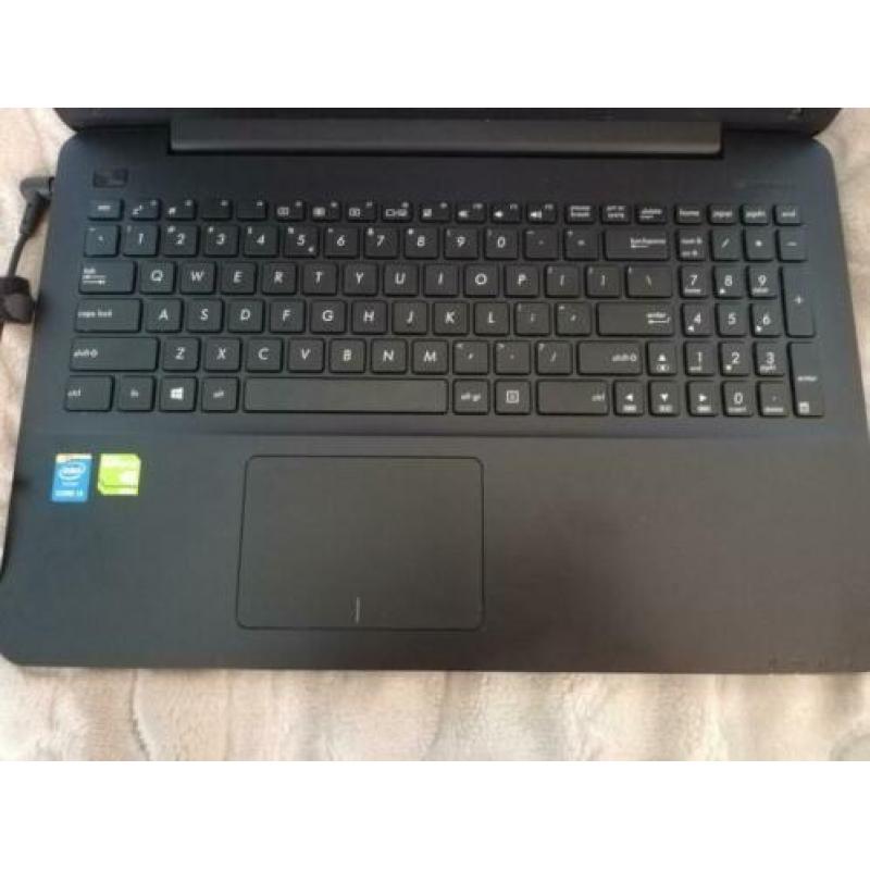 Asus F555L / 15,6 inch + Musi gratis
