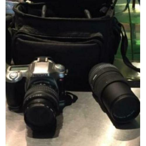 pentax ist DL met hoes