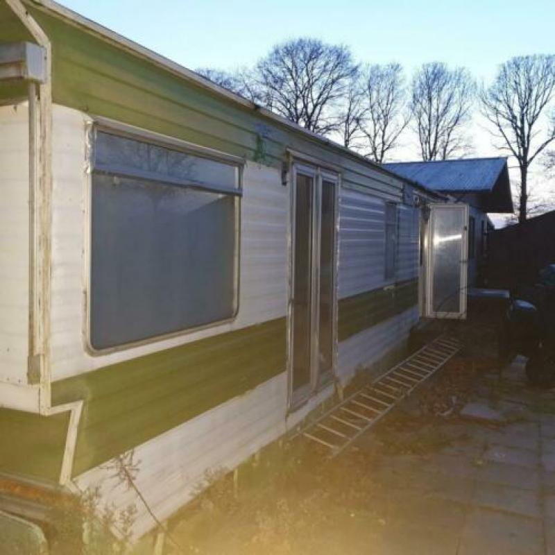 Gratis sta caravan zonder triangel/trekhaak