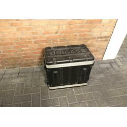 Flightcase van kunststof UNICASE, afneembare deksels