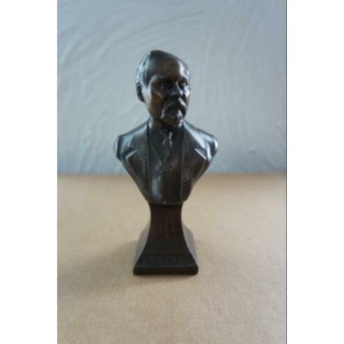 Borstbeeldje Franse staatsman