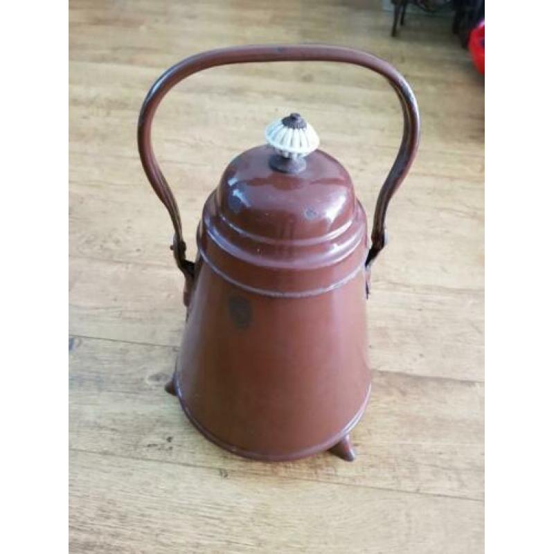 Antiek emaille doofpot/kolenkit met porselein knop