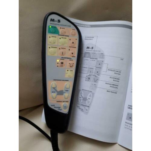 Leren massagestoel. Heerlijk voor rug nek en benen.